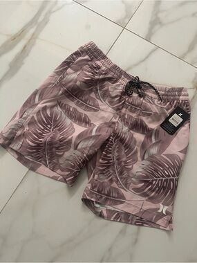 Men’s Medium Hurley Light Pink Botanical Swim Trunks